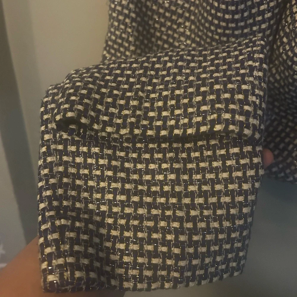 J. Crew pants - “Cafe Capri” silk/cotton blend black/white/royal blue tweed